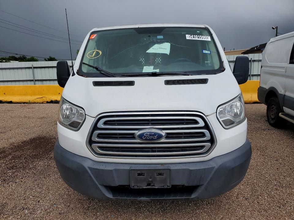 54101596 :رقم المزاد ، 1FTYR1ZM1JKB32226 vin ، 2018 Ford Transit مزاد بيع
