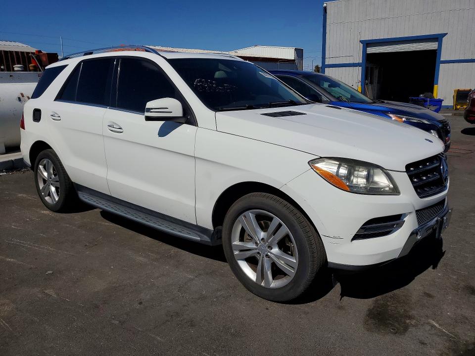 Auction sale of the 2015 Mercedes-benz Ml, vin: 4JGDA5JBXFA618825, lot number: 58918166