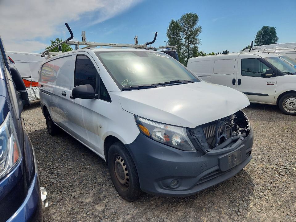 47180696 :رقم المزاد ، W1YV0CEY2M3914451 vin ، 2021 Mercedes-benz Metris مزاد بيع