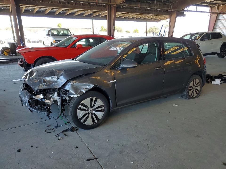 2019 Volkswagen E-golf მანქანა იყიდება აუქციონზე, vin: WVWKR7AU7KW915873, აუქციონის ნომერი: 56830286