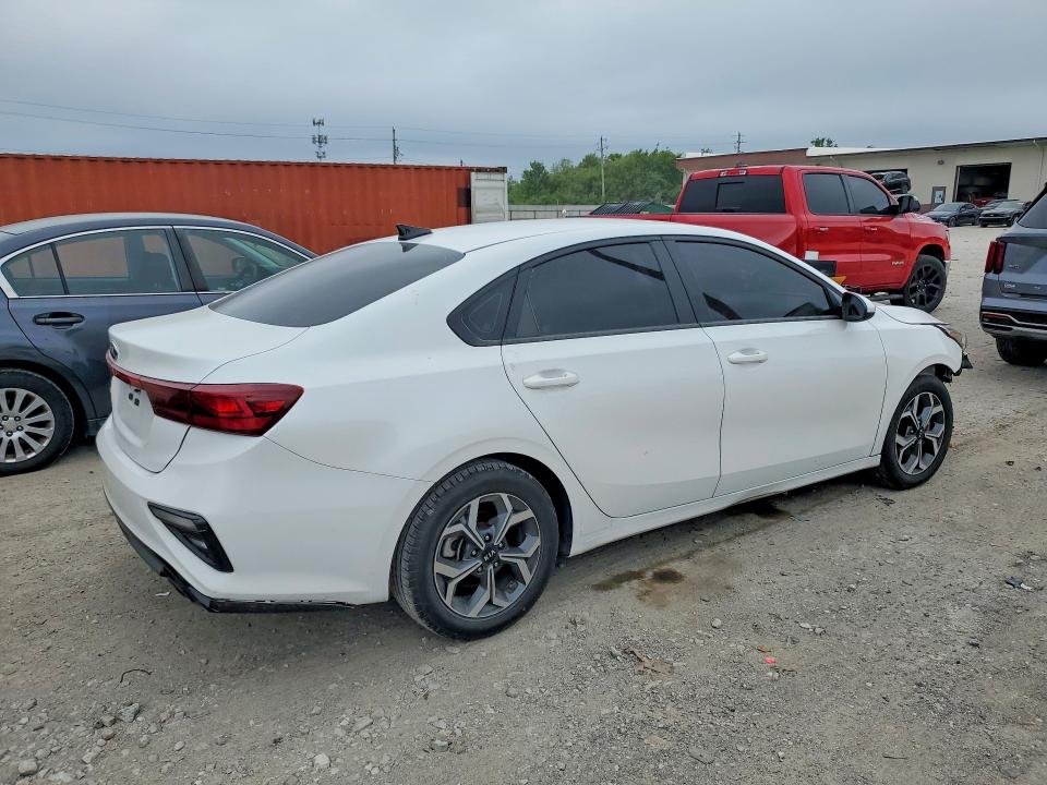 56479016 :رقم المزاد ، 3KPF24AD1ME376393 vin ، 2021 Kia Forte مزاد بيع