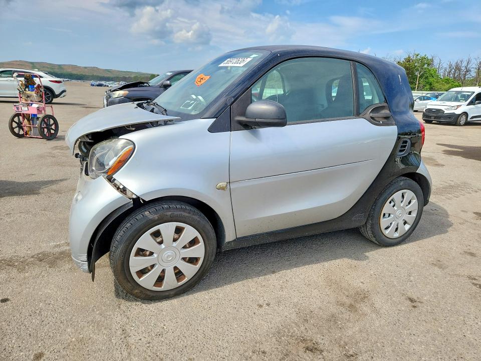 Aukcja sprzedaży 2016 Smart Fortwo, vin: WMEFJ5DA4GK057339, numer aukcji: 56973636