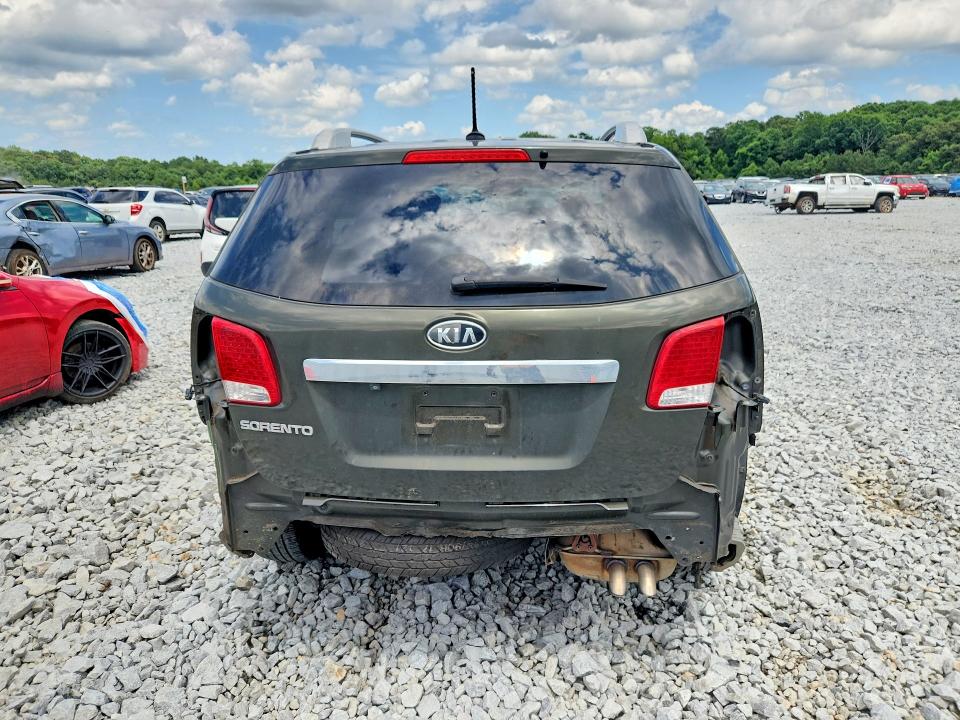 2011 Kia Sorento მანქანა იყიდება აუქციონზე, vin: 5XYKT3A11BG106236, აუქციონის ნომერი: 57705666