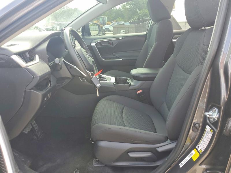 56563446 :رقم المزاد ، 2T3H1RFV4MC139297 vin ، 2021 Toyota Rav4 Le مزاد بيع