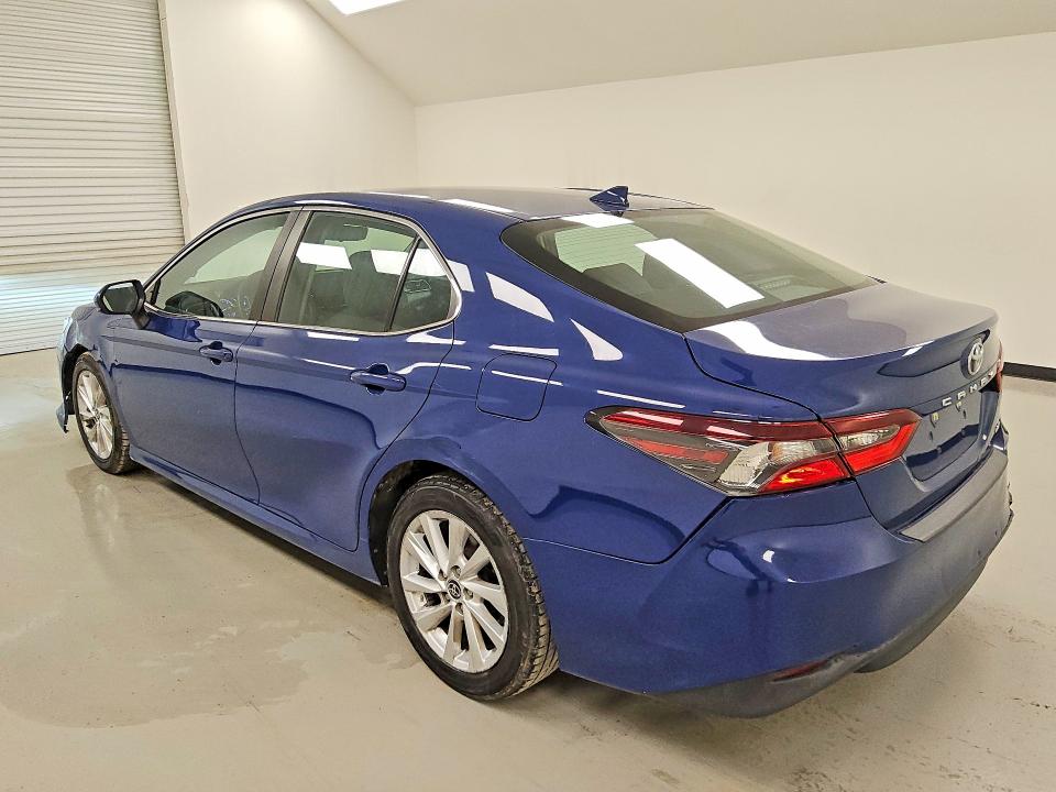 58885676 :رقم المزاد ، 4T1C11AK3PU108322 vin ، 2023 Toyota Camry مزاد بيع
