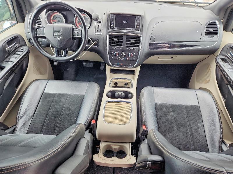 57961296 :رقم المزاد ، 2C4RDGCG8JR266449 vin ، 2018 Dodge Grand Caravan مزاد بيع
