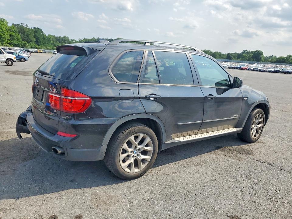 85984135 :رقم المزاد ، 5UXZV4C50BL408702 vin ، 2011 Bmw X5 مزاد بيع
