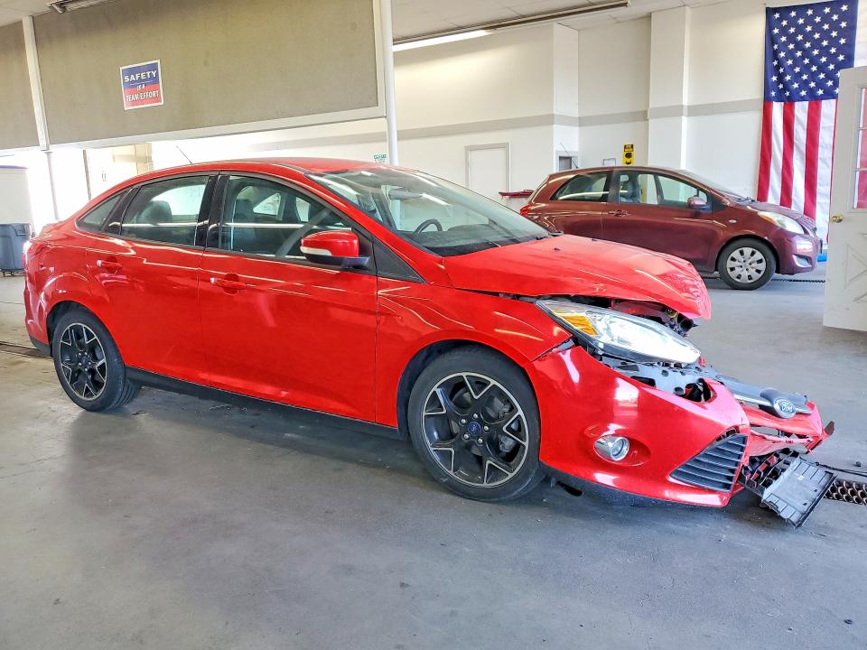 2013 Ford Focus მანქანა იყიდება აუქციონზე, vin: 1FADP3F28DL301701, აუქციონის ნომერი: 55562106