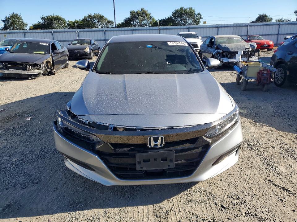 2020 Honda Accord მანქანა იყიდება აუქციონზე, vin: 1HGCV1F36LA085092, აუქციონის ნომერი: 58151646