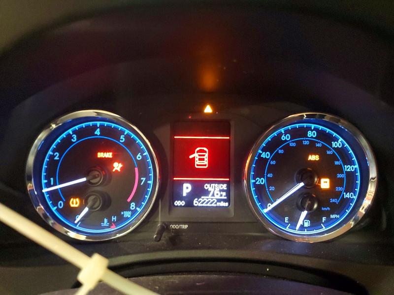 2018 Toyota Corolla მანქანა იყიდება აუქციონზე, vin: 2T1BURHE5JC095891, აუქციონის ნომერი: 57885486