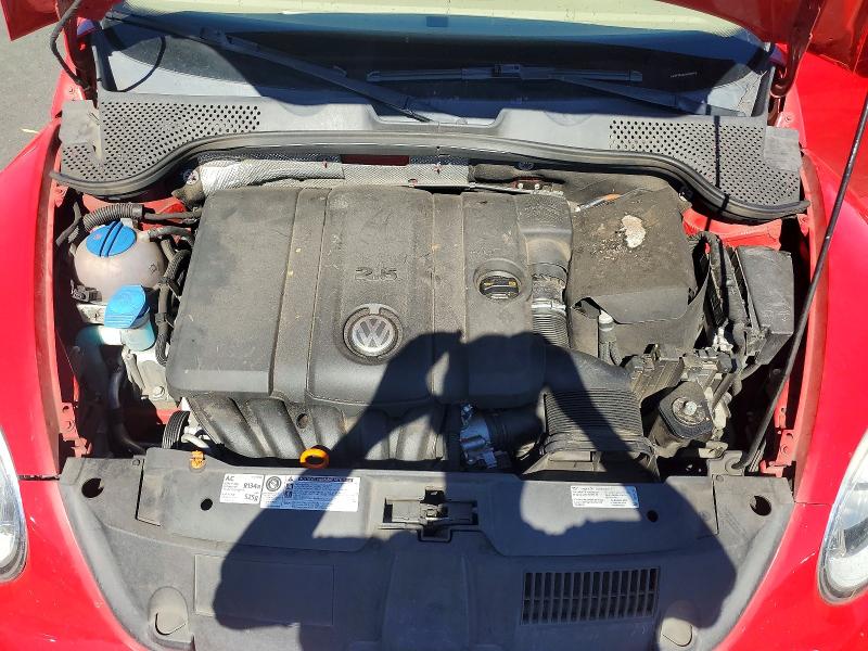 2013 Volkswagen Beetle მანქანა იყიდება აუქციონზე, vin: 3VW5P7AT8DM800368, აუქციონის ნომერი: 57061186