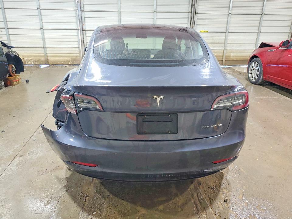 55904806 :رقم المزاد ، 5YJ3E1EB1KF205751 vin ، 2019 Tesla Model 3 مزاد بيع