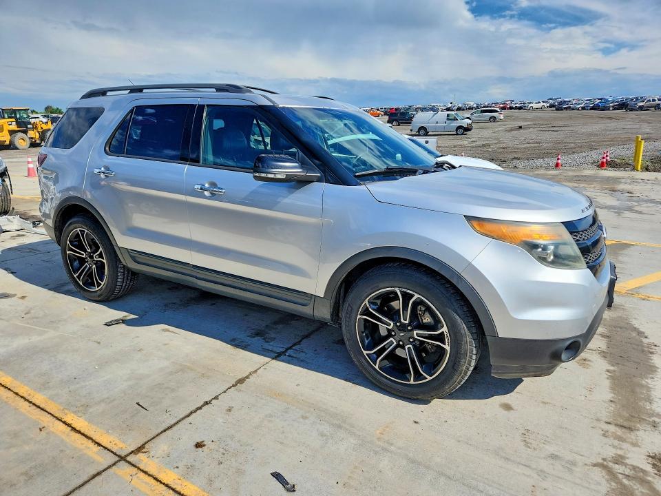 58162916 :رقم المزاد ، 1FM5K8GT6EGA74984 vin ، 2014 Ford Explorer مزاد بيع