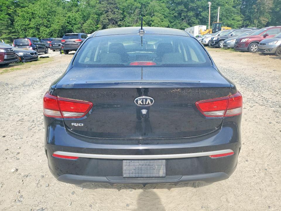 56416806 :رقم المزاد ، 3KPA24AD9ME400790 vin ، 2021 Kia Rio مزاد بيع
