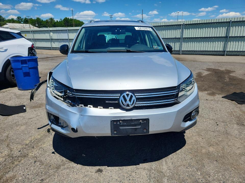 Продаж на аукціоні авто 2017 Volkswagen Tiguan, vin: WVGUV7AX2HK030250, номер лоту: 58703016