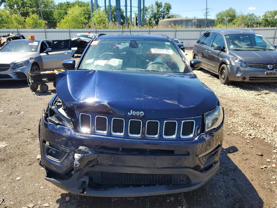 57077116 :رقم المزاد ، 3C4NJDBB2HT640329 vin ، 2017 Jeep Compass مزاد بيع