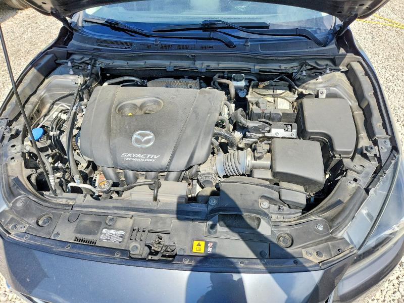 2018 Mazda 3 მანქანა იყიდება აუქციონზე, vin: 3MZBN1V30JM272904, აუქციონის ნომერი: 57418026