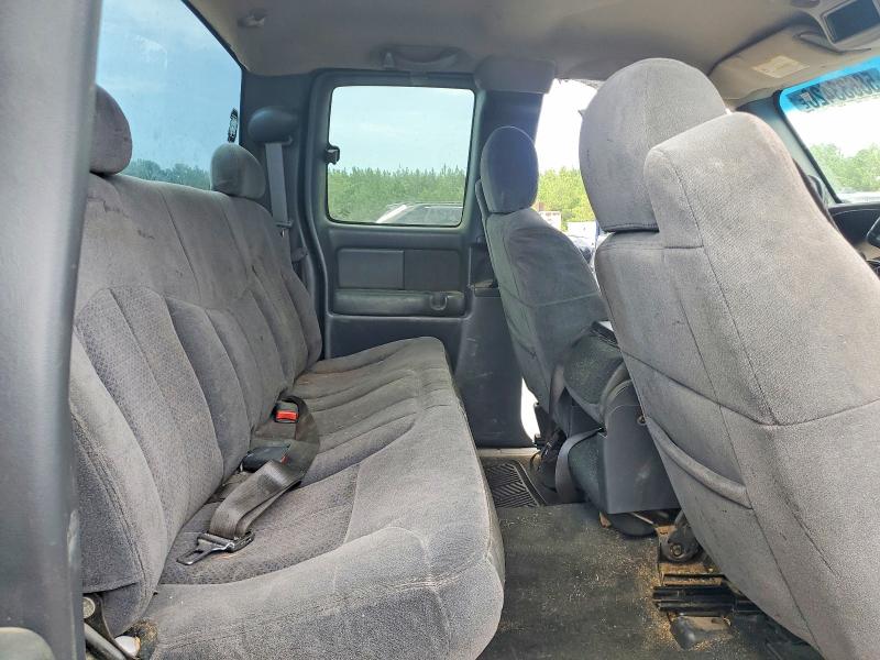 2002 Chevrolet Silverado მანქანა იყიდება აუქციონზე, vin: 1GCHC29UX2E124861, აუქციონის ნომერი: 58633426