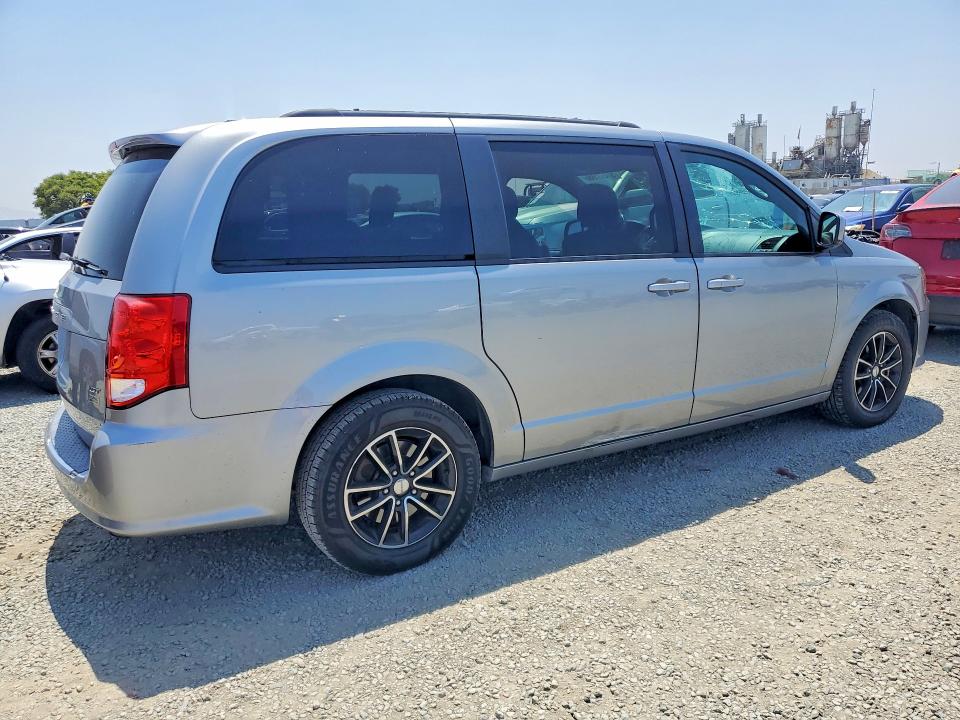 56077966 :رقم المزاد ، 2C4RDGEG0JR220028 vin ، 2018 Dodge Grand Caravan مزاد بيع