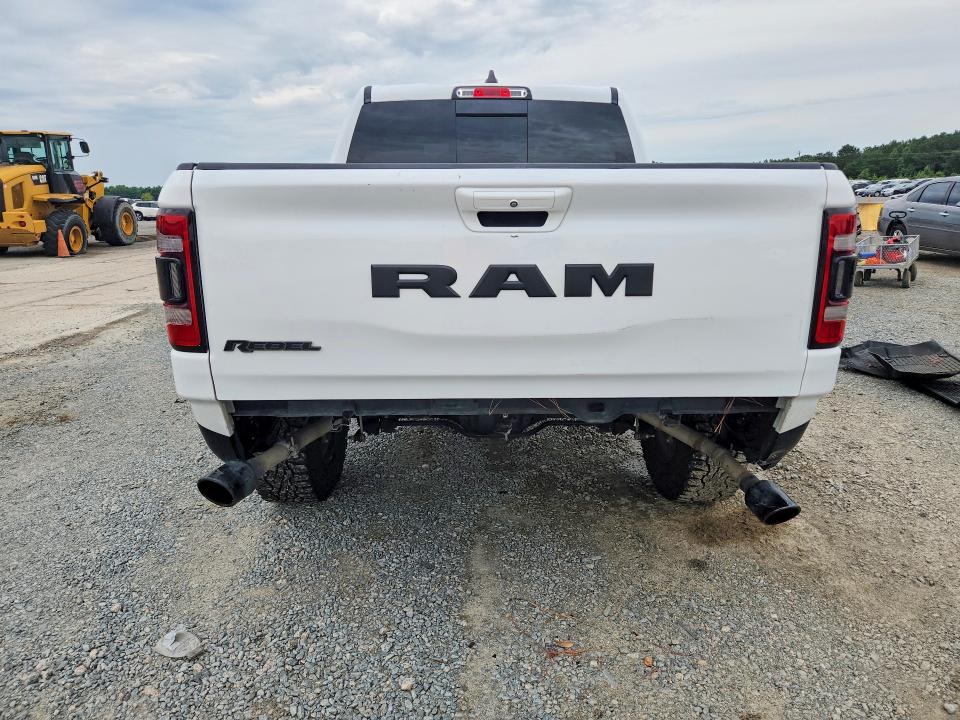 56796006 :رقم المزاد ، 1C6RRELT6KN684808 vin ، 2019 Ram 1500 مزاد بيع