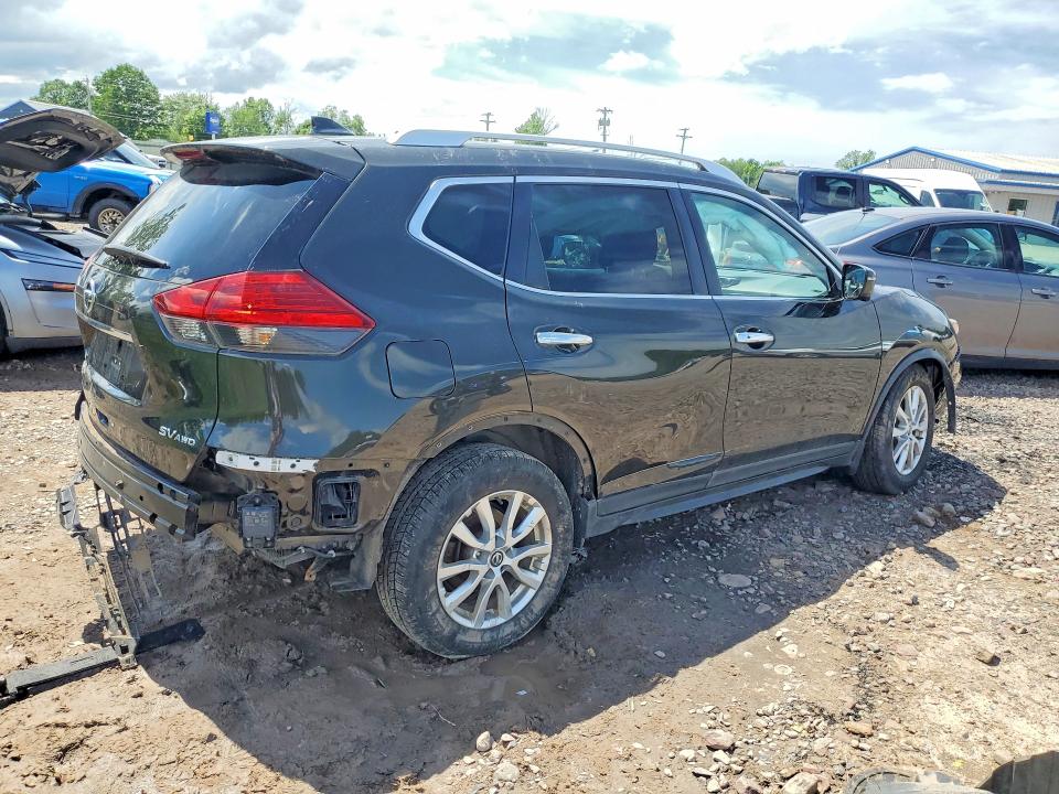 57318436 :رقم المزاد ، KNMAT2MV4HP504874 vin ، 2017 Nissan Rogue مزاد بيع