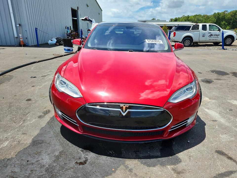 Продажа на аукционе авто 2013 Tesla Model S, vin: 5YJSA1DPXDFP26149, номер лота: 57543826