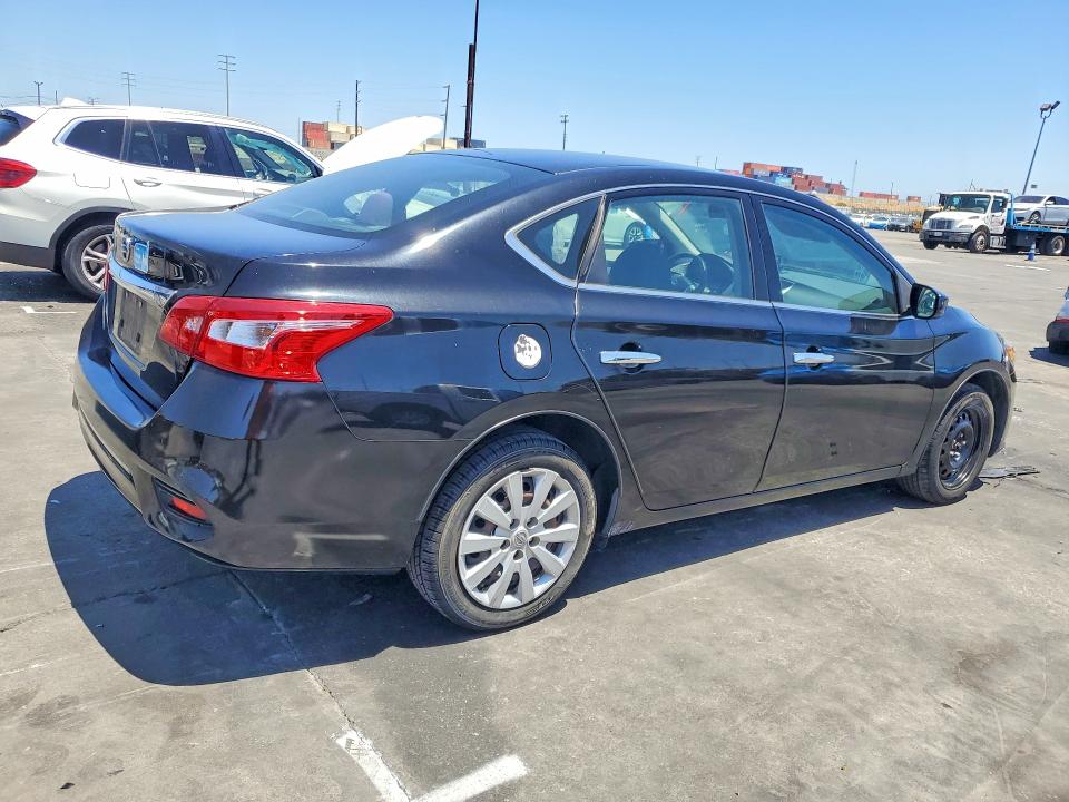 Продажа на аукционе авто 2017 Nissan Sentra, vin: 3N1AB7AP8HY219151, номер лота: 57080456