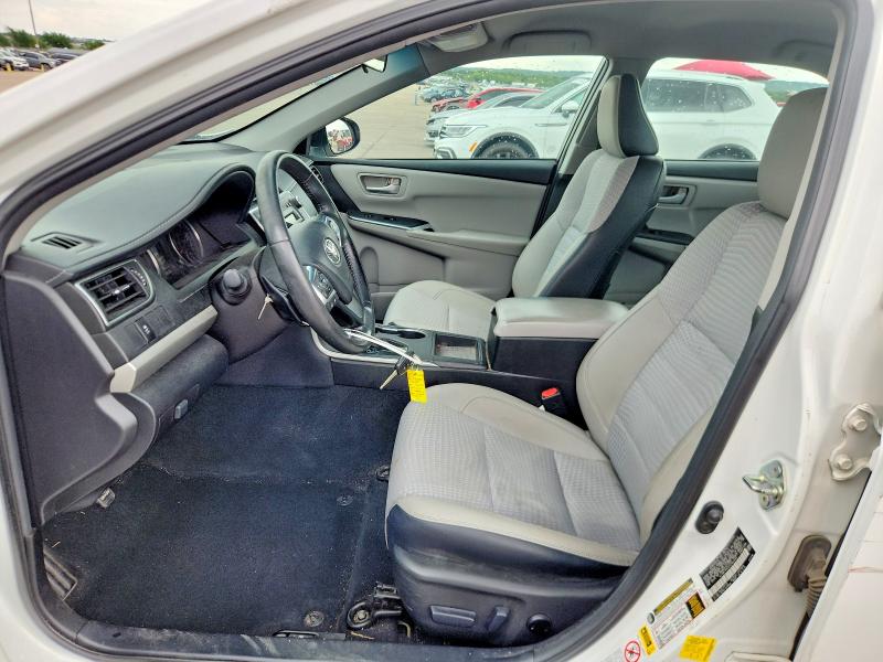 56296316 :رقم المزاد ، 4T1BF1FK2FU102290 vin ، 2015 Toyota Camry مزاد بيع