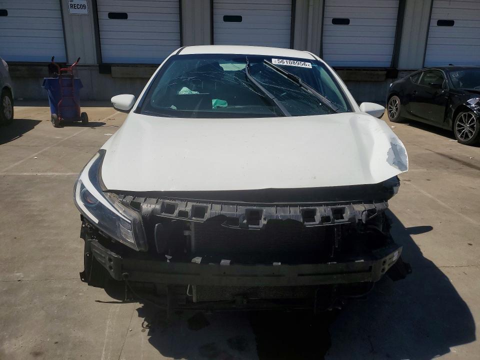 56108956 :رقم المزاد ، 3KPFK4A74JE175545 vin ، 2018 Kia Forte مزاد بيع