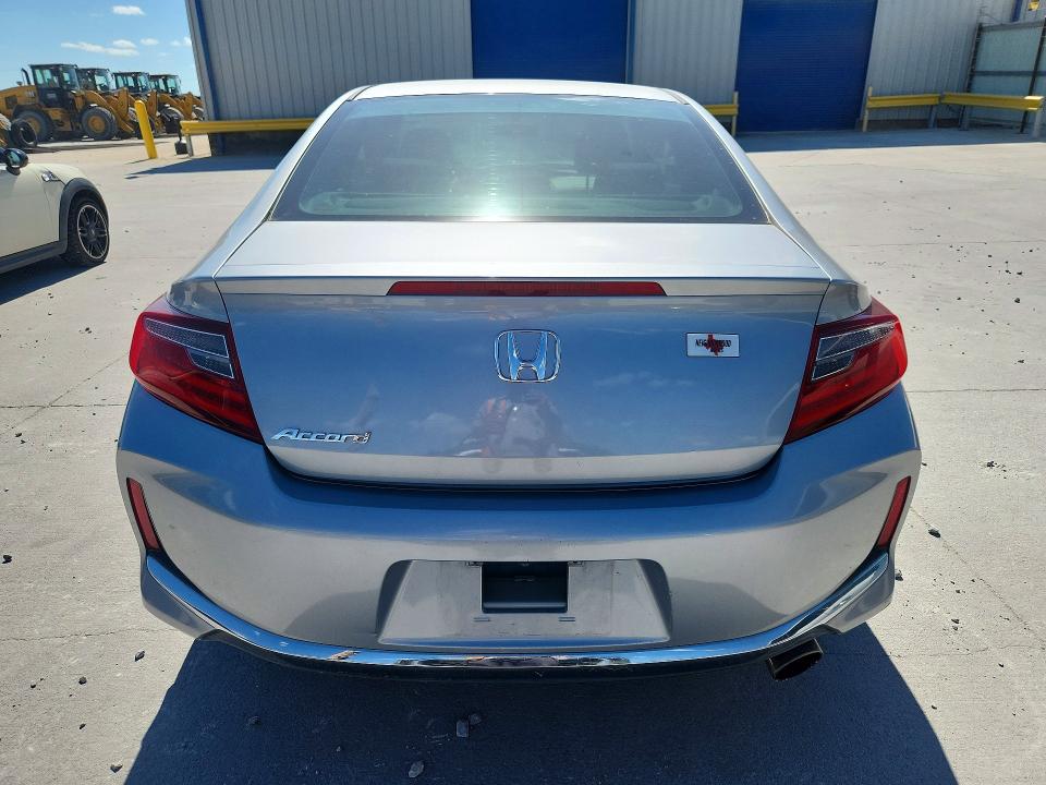 Продаж на аукціоні авто 2017 Honda Accord, vin: 1HGCT1B35HA004201, номер лоту: 57022156