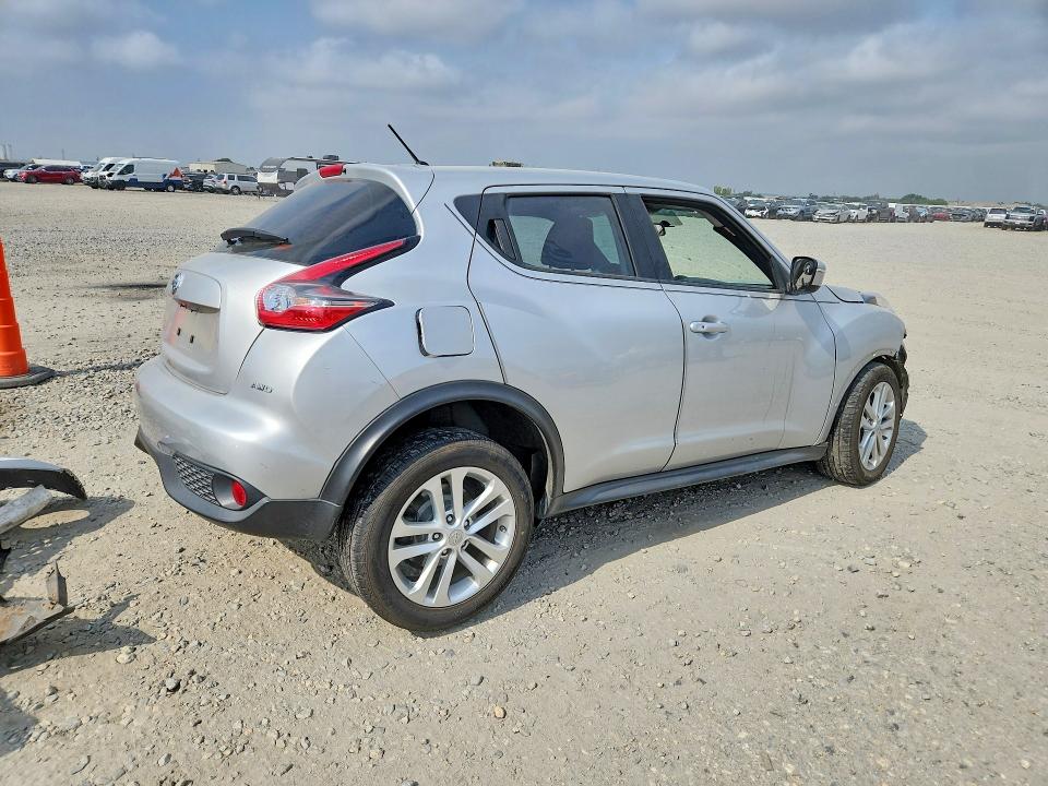 2015 Nissan Juke მანქანა იყიდება აუქციონზე, vin: JN8AF5MVXFT557855, აუქციონის ნომერი: 58332436