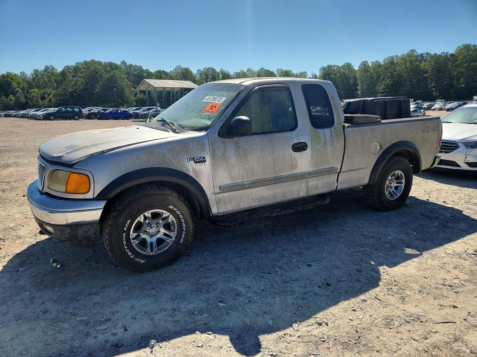 2004 Ford F-150 Heritage მანქანა იყიდება აუქციონზე, vin: 2FTRX18W14CA36943, აუქციონის ნომერი: 55736076