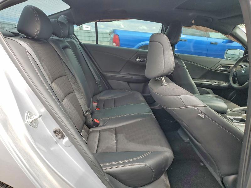 Aukcja sprzedaży 2017 Honda Accord, vin: 1HGCR2F56HA801718, numer aukcji: 55975026