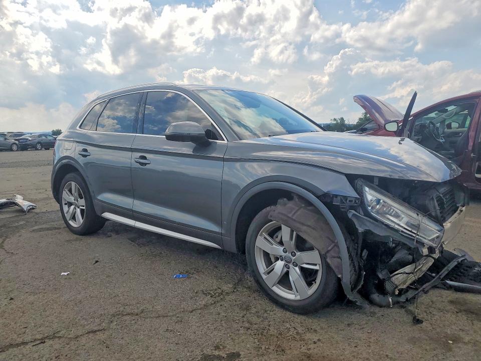 57955056 :رقم المزاد ، WA1ANAFYXK2049507 vin ، 2019 Audi Q5 مزاد بيع