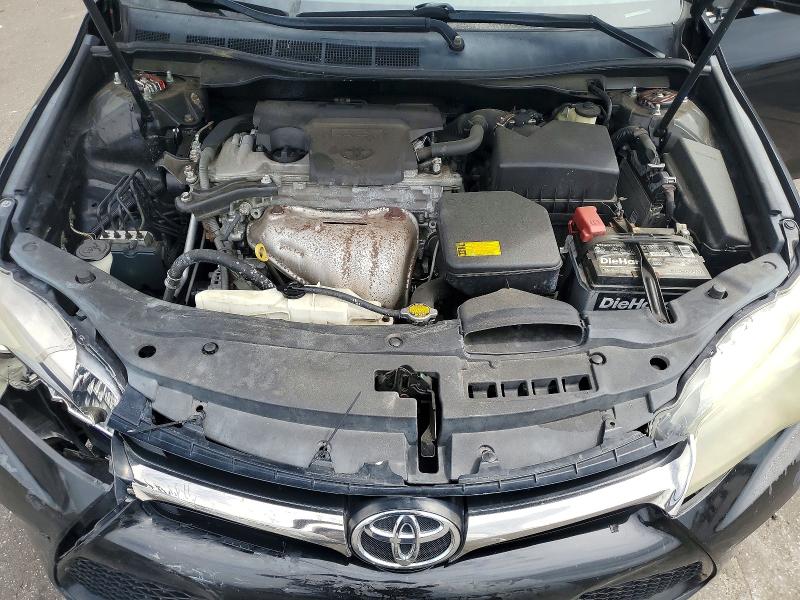51982076 :رقم المزاد ، 4T1BF1FK1FU060534 vin ، 2015 Toyota Camry مزاد بيع