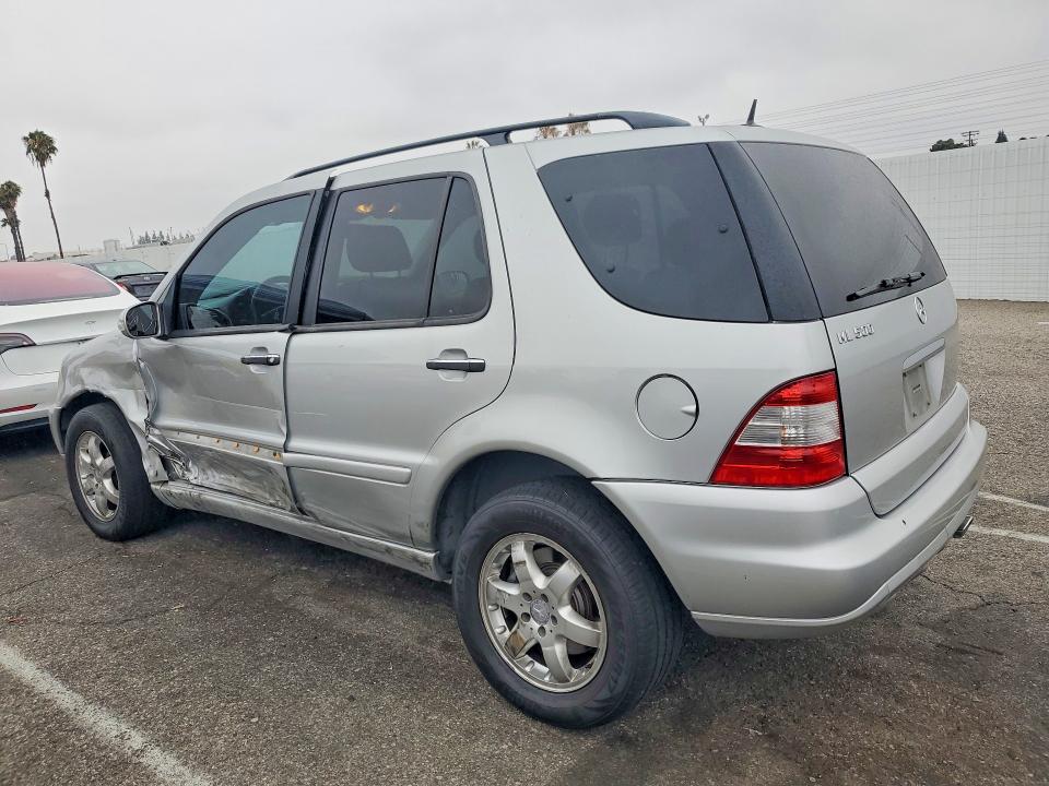 57750966 :رقم المزاد ، 4JGAB75E92A324357 vin ، 2002 Mercedes-benz Ml مزاد بيع
