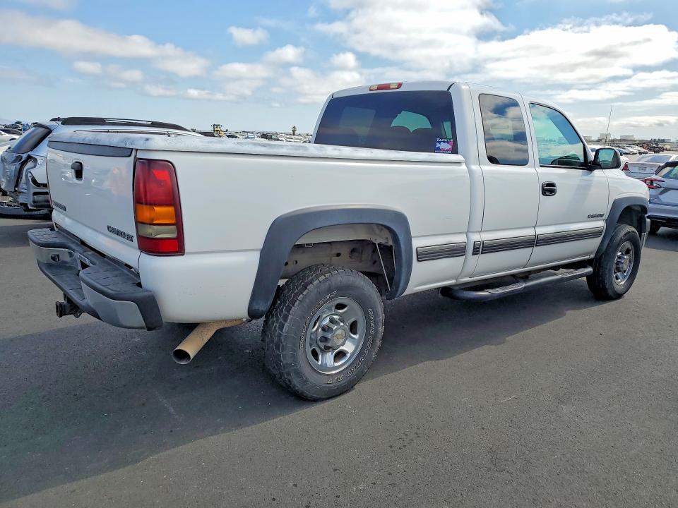 Продаж на аукціоні авто 2002 Chevrolet Silverado, vin: 1GCHC29U32E143543, номер лоту: 57723376
