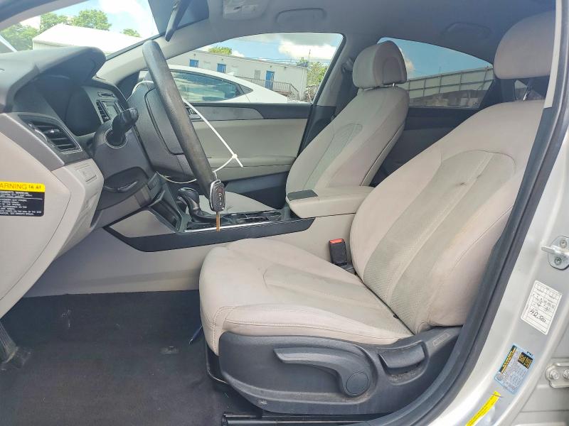 57596956 :رقم المزاد ، 5NPE24AF5HH442653 vin ، 2017 Hyundai Sonata مزاد بيع