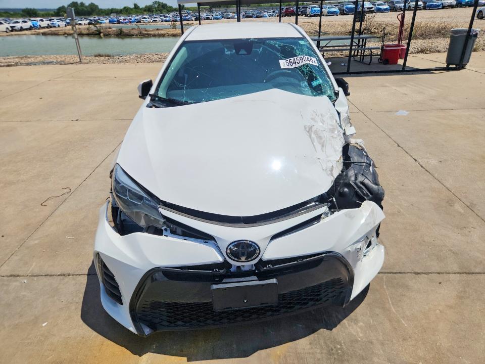 56459046 :رقم المزاد ، 5YFBURHE4HP636519 vin ، 2017 Toyota Corolla مزاد بيع