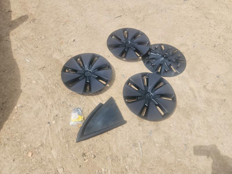 57638896 :رقم المزاد ، 5YJ3E1EB3RF740879 vin ، 2024 Tesla Model 3 مزاد بيع
