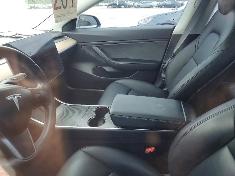 57314556 :رقم المزاد ، 5YJ3E1EA3JF033938 vin ، 2018 Tesla Model 3 Ev 4d 2wd مزاد بيع