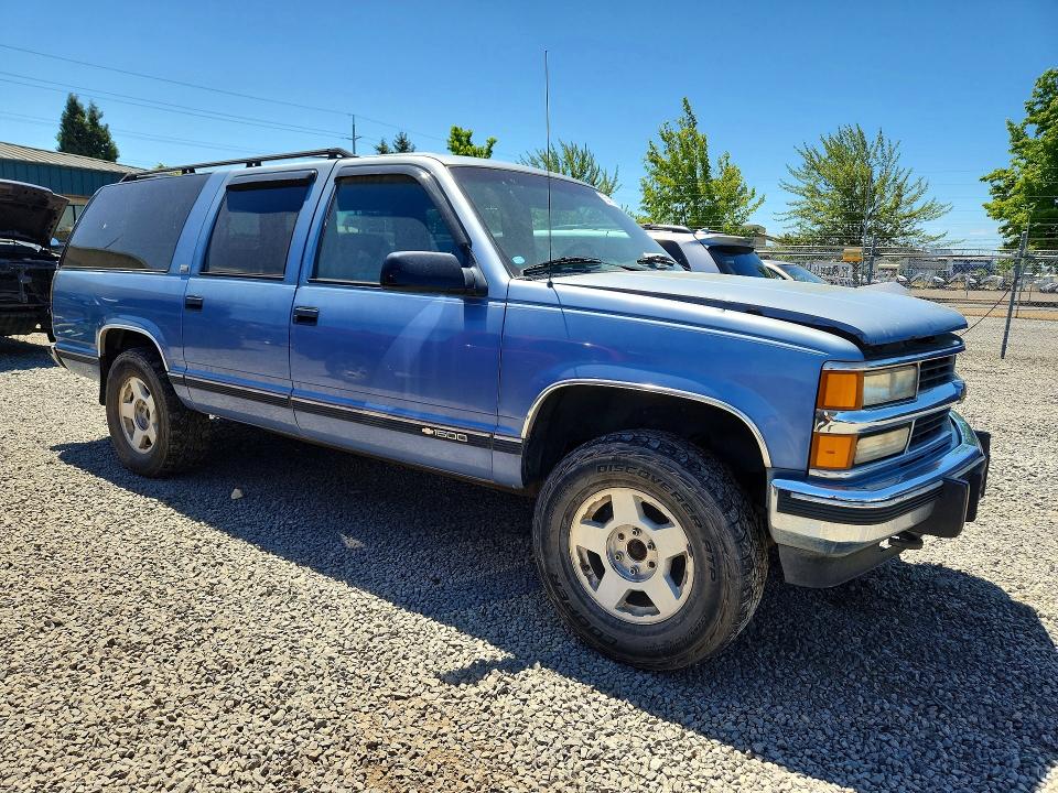 1994 Chevrolet Suburban მანქანა იყიდება აუქციონზე, vin: 1GNFK16K2RJ418643, აუქციონის ნომერი: 55472086