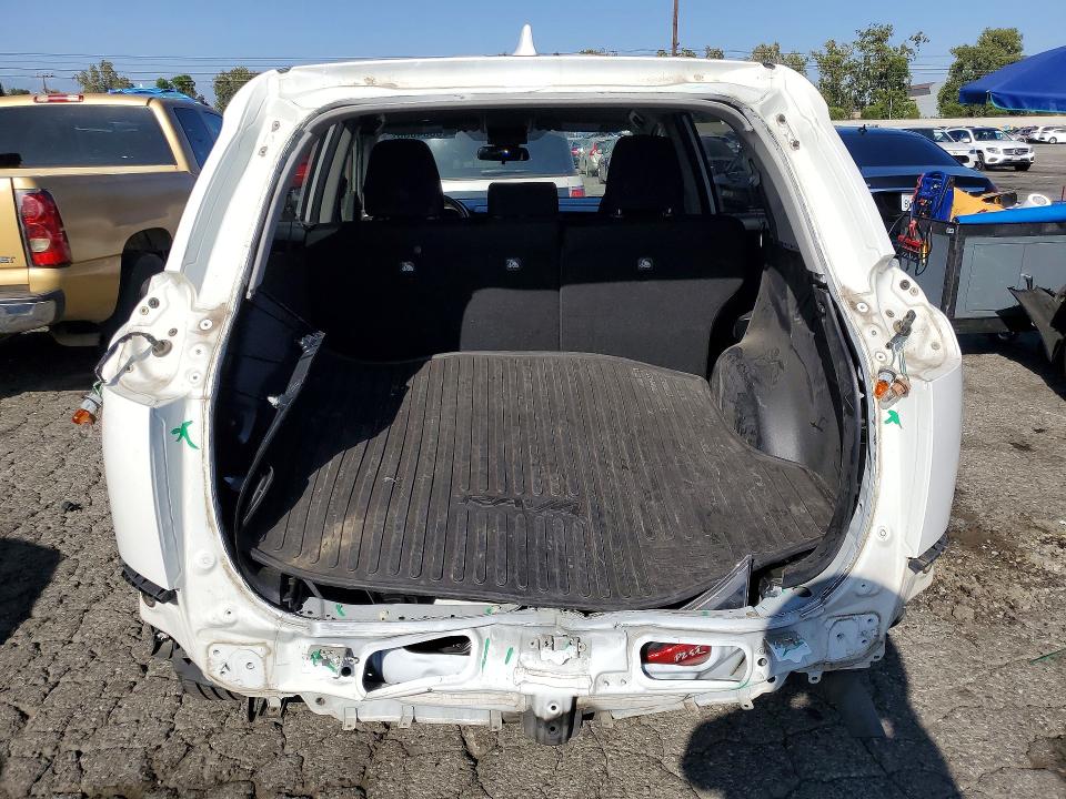 56034036 :رقم المزاد ، JTMZFREV3JJ731371 vin ، 2018 Toyota Rav4 مزاد بيع