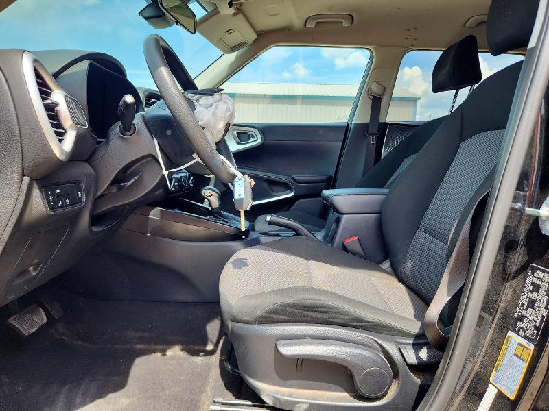 57054526 :رقم المزاد ، KNDJ23AU0N7184419 vin ، 2022 Kia Soul مزاد بيع