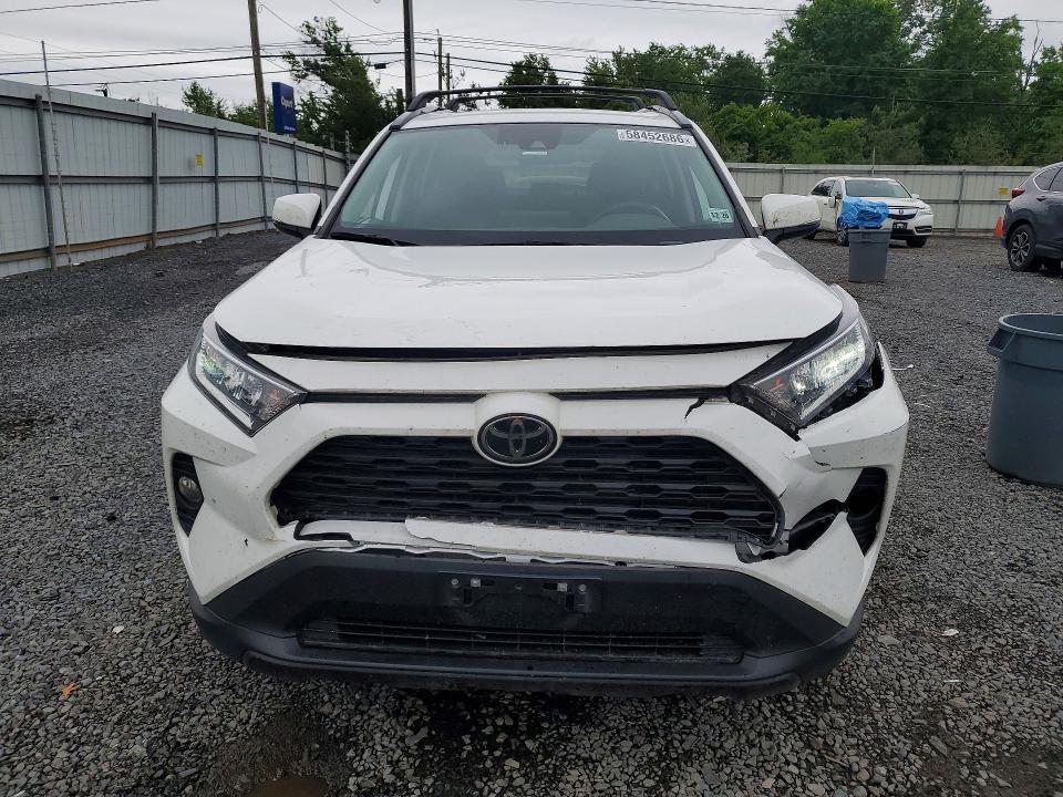 2021 Toyota Rav4 მანქანა იყიდება აუქციონზე, vin: 2T3P1RFV6MC240367, აუქციონის ნომერი: 58452686