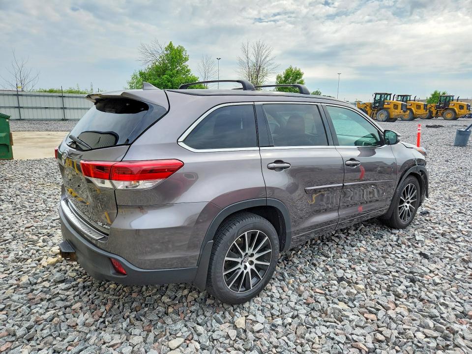 Aukcja sprzedaży 2017 Toyota Highlander, vin: 5TDJZRFH0HS419762, numer aukcji: 56437176