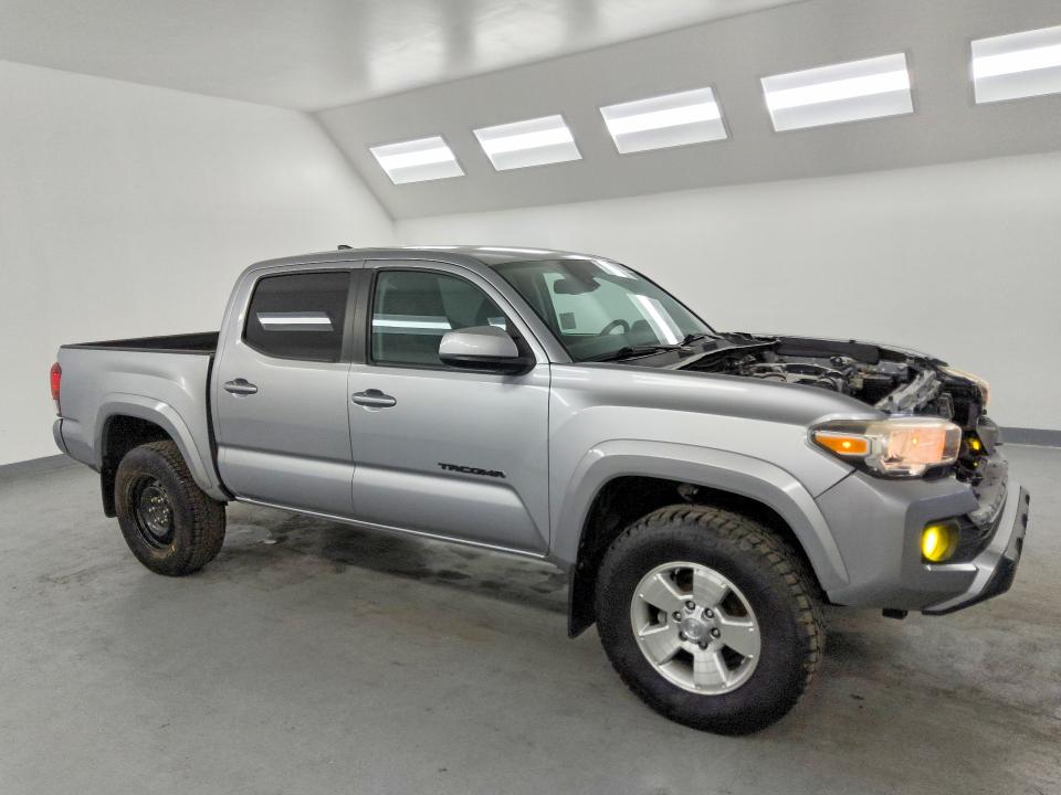 54497616 :رقم المزاد ، 3TMAZ5CN3JM069925 vin ، 2018 Toyota Tacoma مزاد بيع