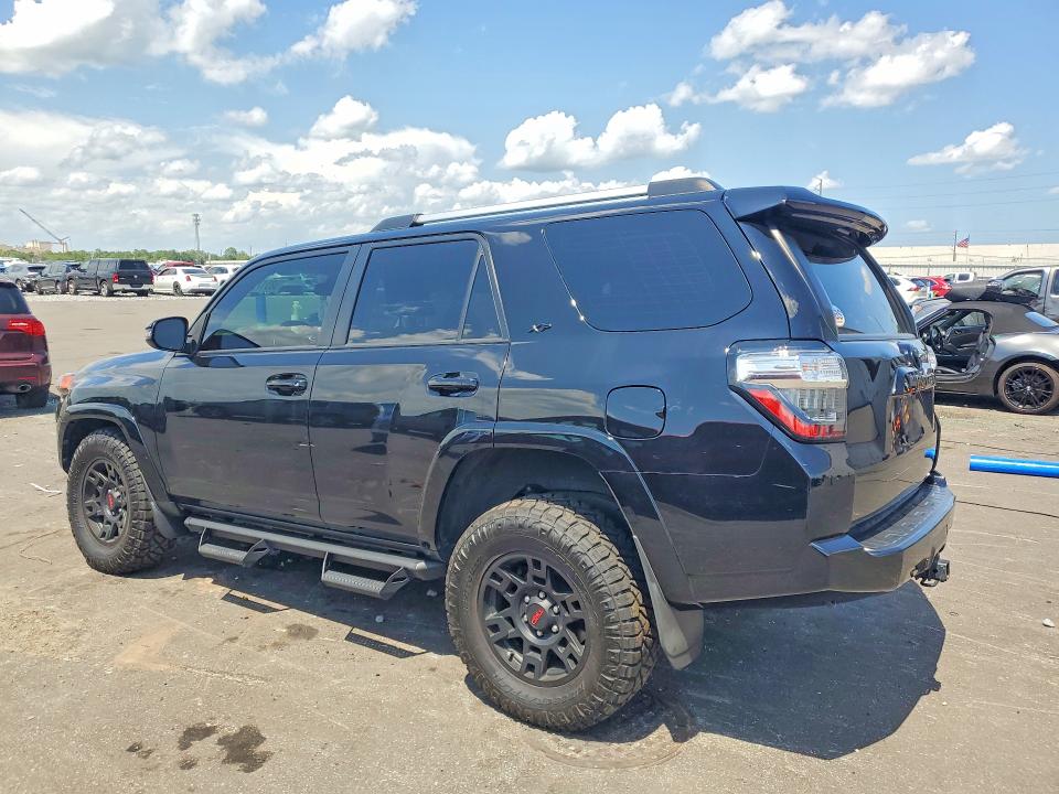 58517726 :رقم المزاد ، JTEFU5JRXN5258072 vin ، 2022 Toyota 4runner مزاد بيع