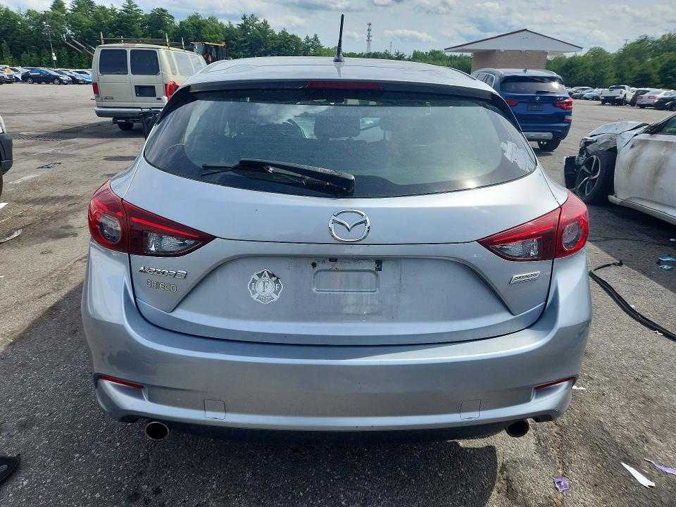 2018 Mazda 3 მანქანა იყიდება აუქციონზე, vin: 3MZBN1L31JM181711, აუქციონის ნომერი: 57026016