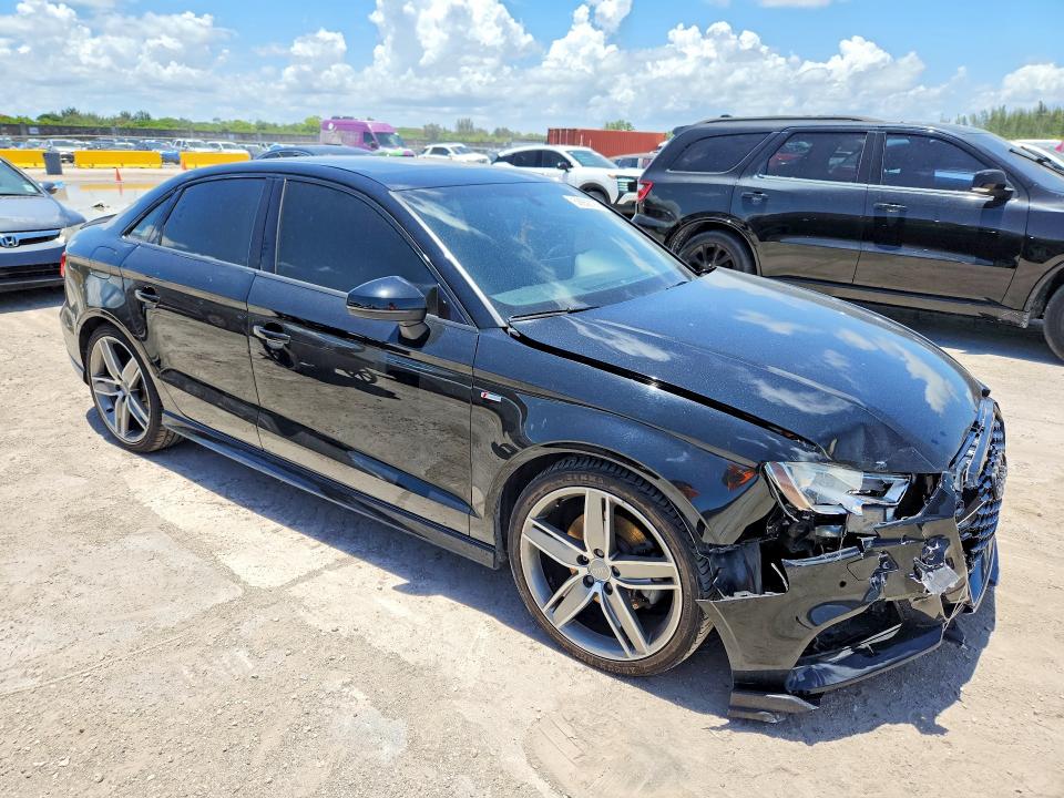 Продажа на аукционе авто 2018 Audi A3, vin: WAUJ8GFF3J1094479, номер лота: 58936186